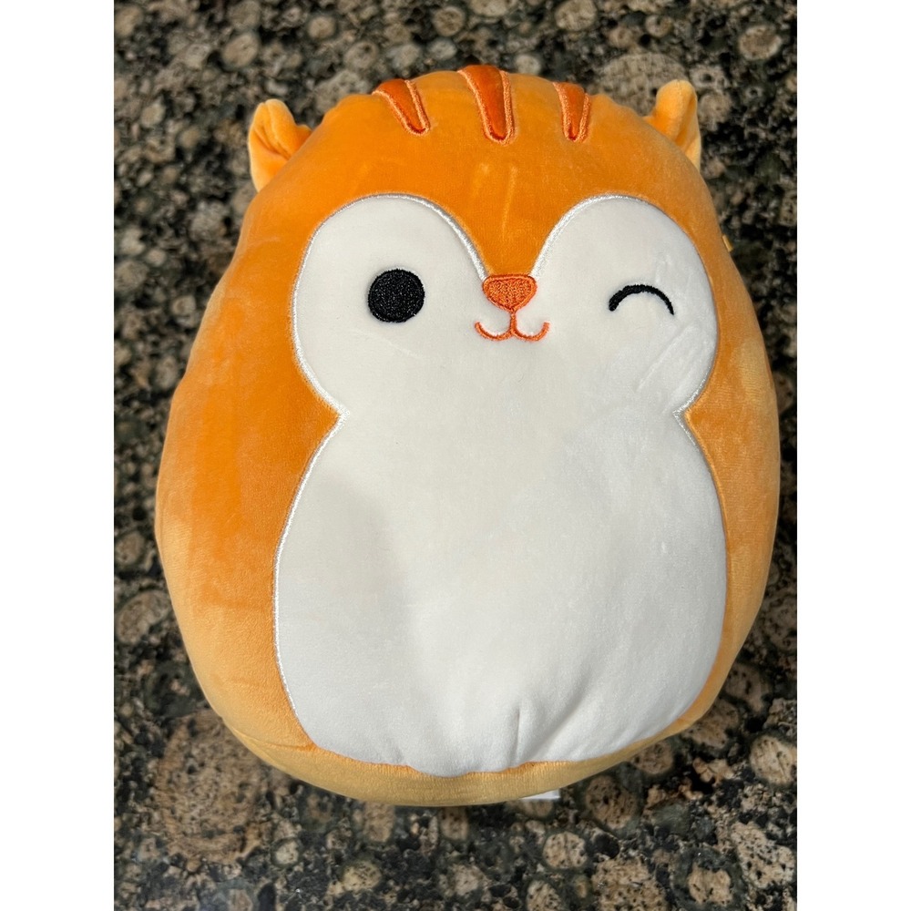 Squishmallows Sydney the Squirrel Orange Plush 8" Kellytoy Winking Fuzzy Tail